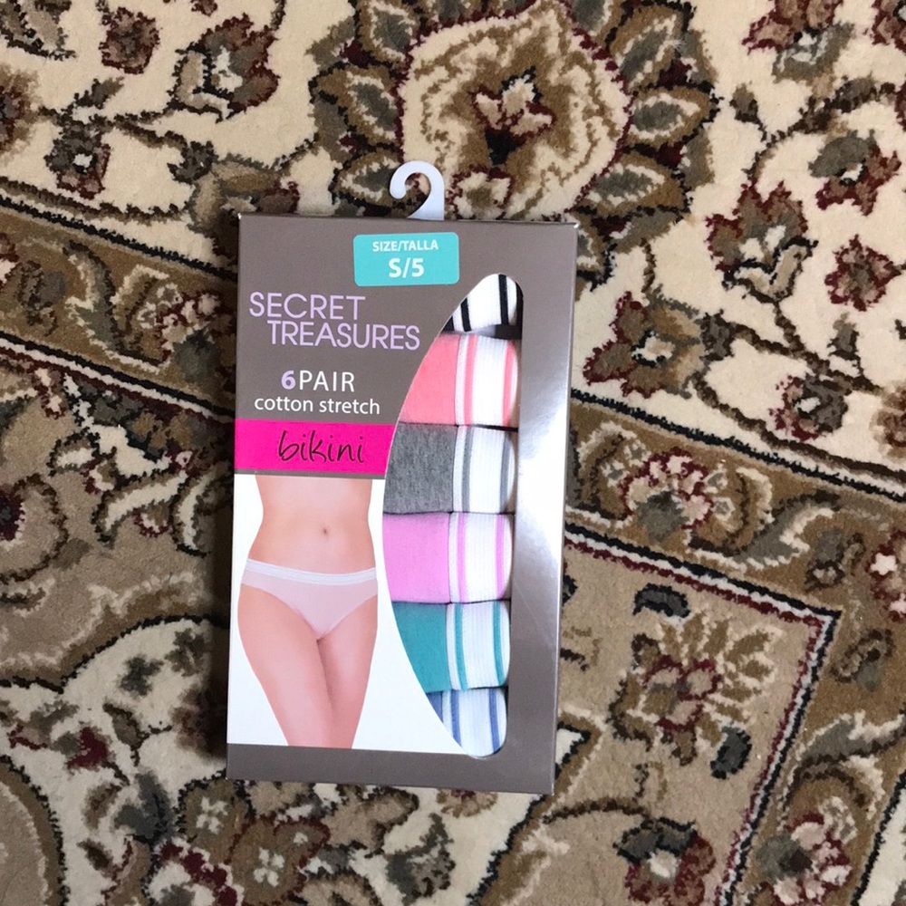 Secret Treasures, BIKINI style.